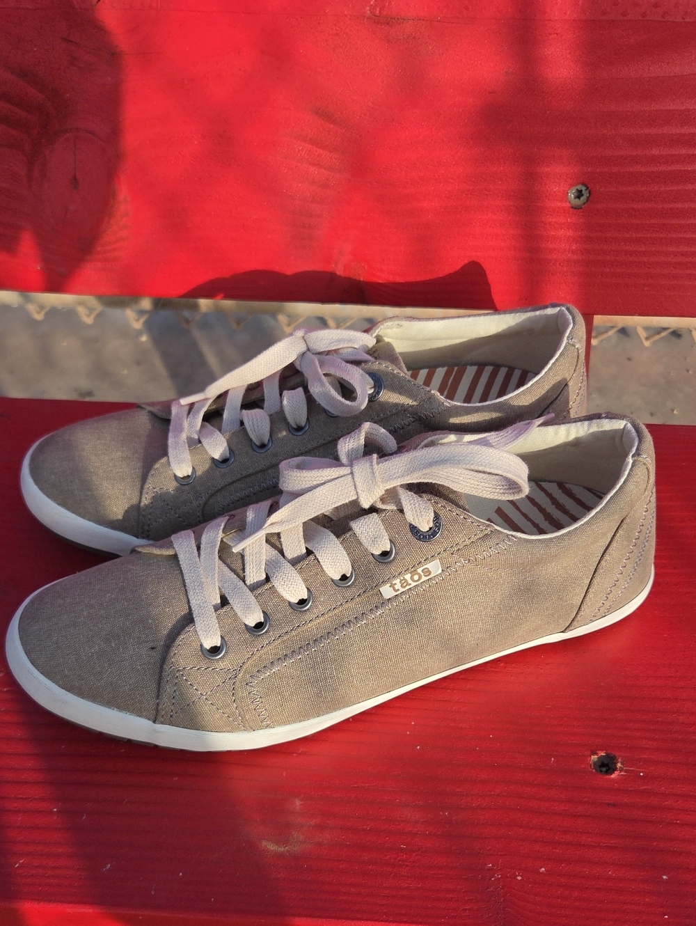 Taos Star Khaki Wash Canvas  Sneakers Women’s Size 10. Runs small